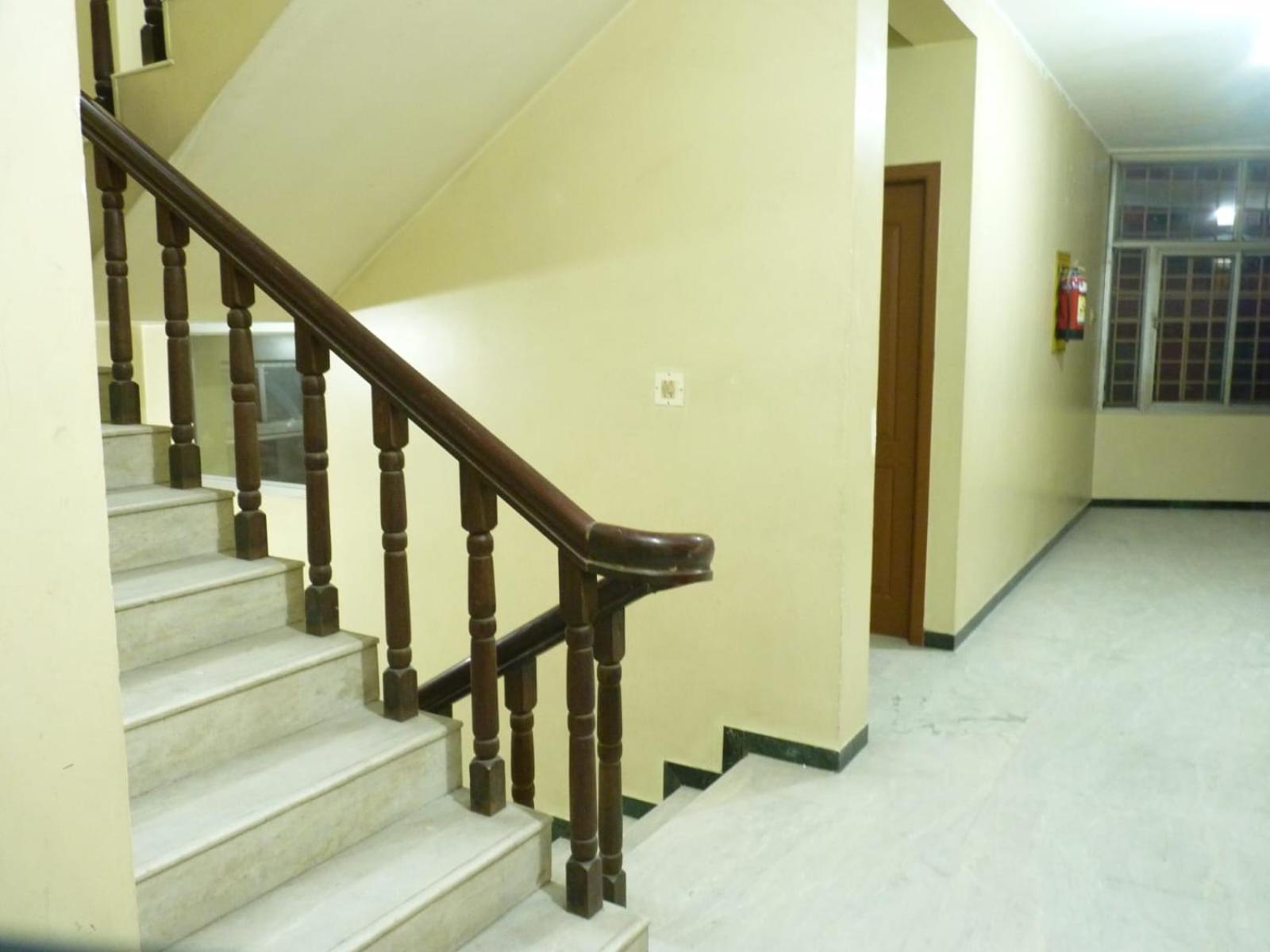 Nanda Lodge Mettuppālaiyam Zewnętrze zdjęcie